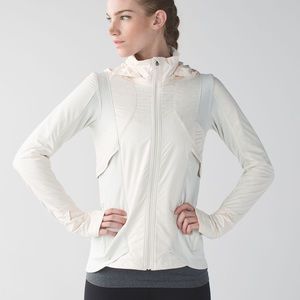 Lululemon Kanto Catch Me Run Jacket